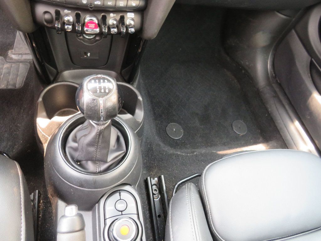 Mini Cooper photo 8