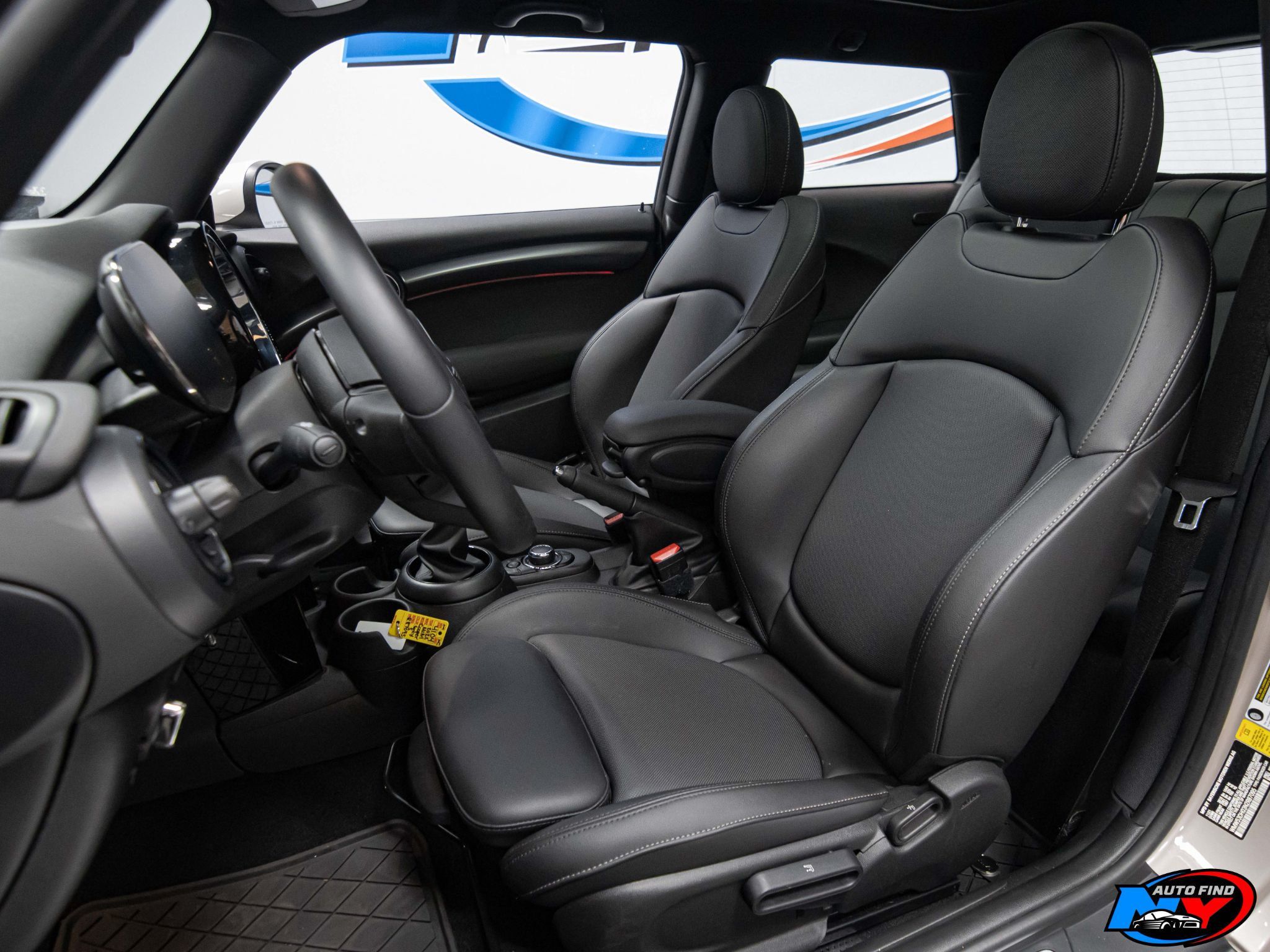 2022 Mini Cooper Hardtop 2 Door Signature photo 12