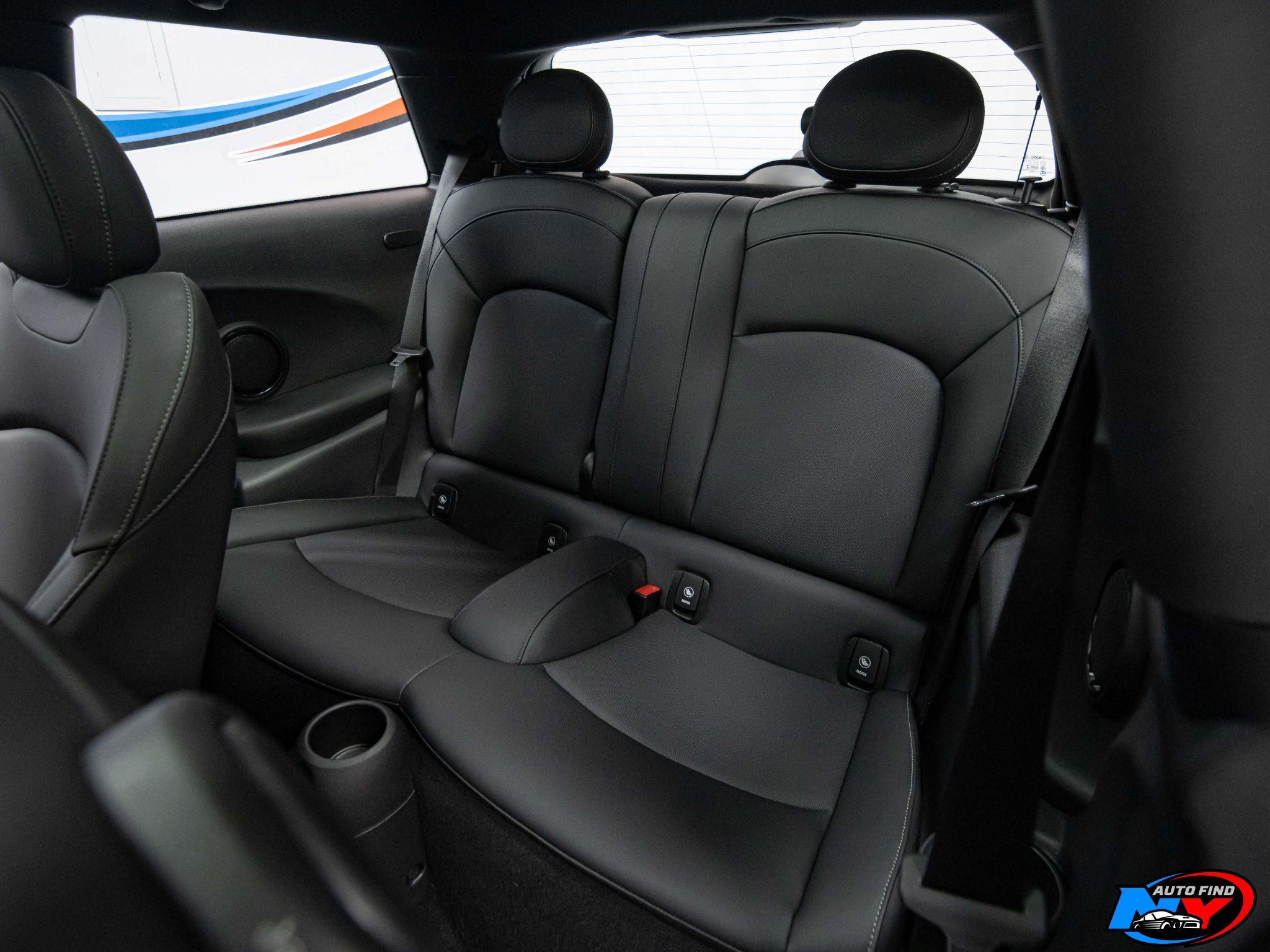 2022 Mini Cooper Hardtop 2 Door Signature photo 13