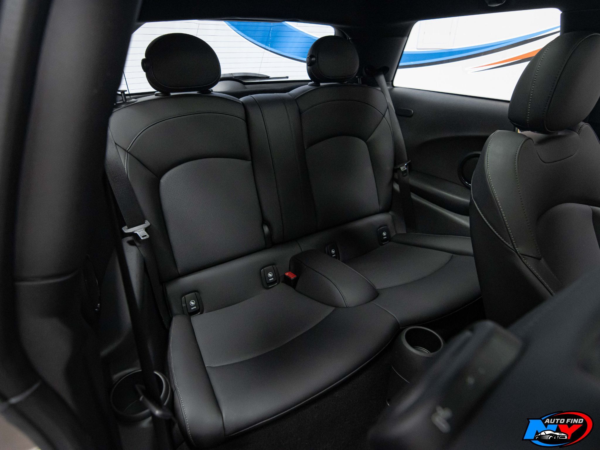 2022 Mini Cooper Hardtop 2 Door Signature photo 16
