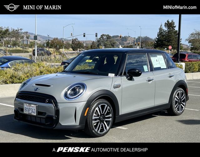 Used 2022 MINI Hardtop 4 Door S with VIN WMW53DK02N2R01283 for sale in Corte Madera, CA