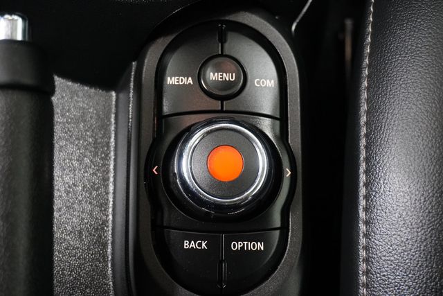 2022 MINI Cooper S Hardtop 4 Door   - 22932237 - 19