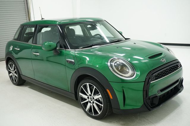 2022 MINI Cooper S Hardtop 4 Door   - 22932237 - 2