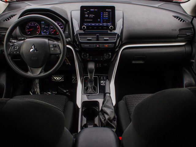 2022 Mitsubishi Eclipse Cross LE - Photo 35