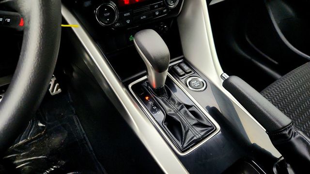 2022 Mitsubishi Eclipse Cross LE S-AWC with Towing Package - 22967873 - 15