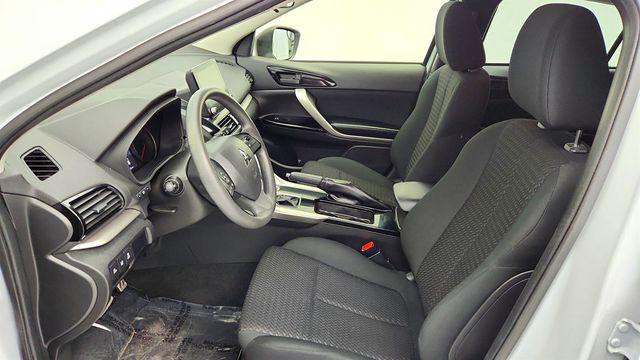 2022 Mitsubishi Eclipse Cross LE S-AWC with Towing Package - 22967873 - 19