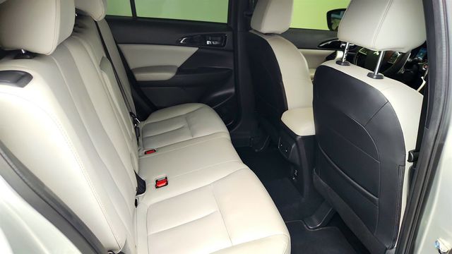 2022 Mitsubishi Eclipse Cross SEL w/ Touring Package - 23009490 - 22
