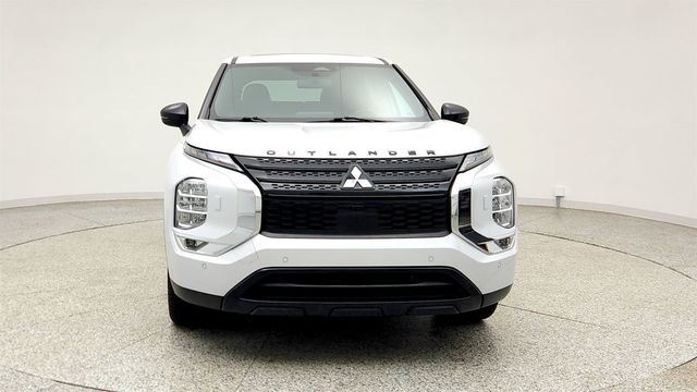 2022 Mitsubishi Outlander Black Edition S-AWC - 23020931 - 1