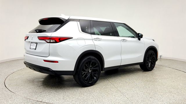 2022 Mitsubishi Outlander Black Edition S-AWC - 23020931 - 4