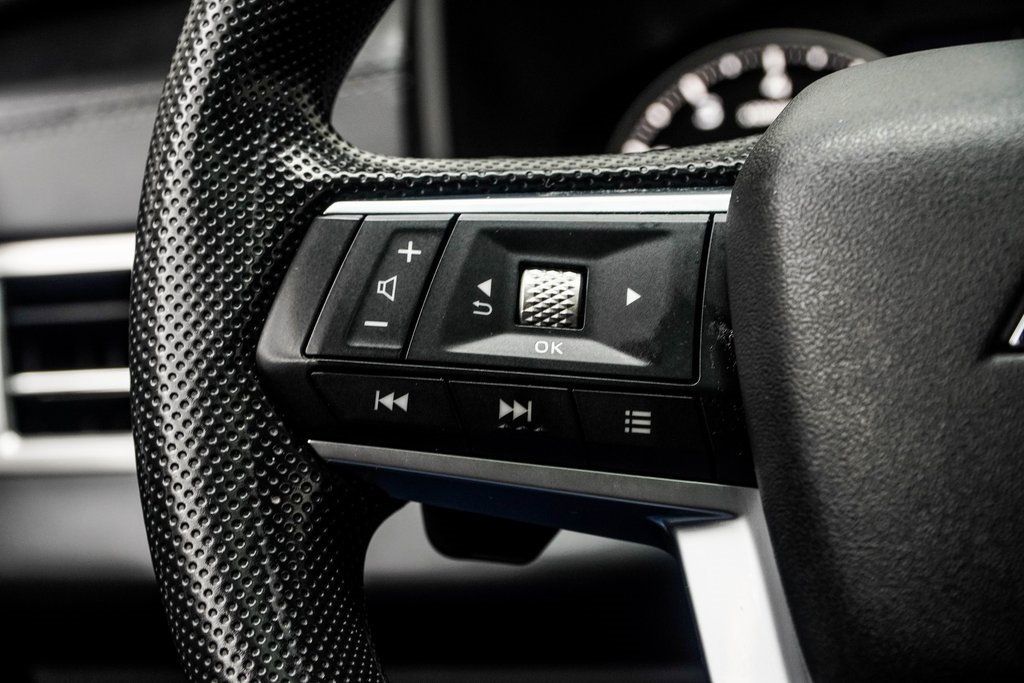 2022 Mitsubishi Outlander ES photo 24
