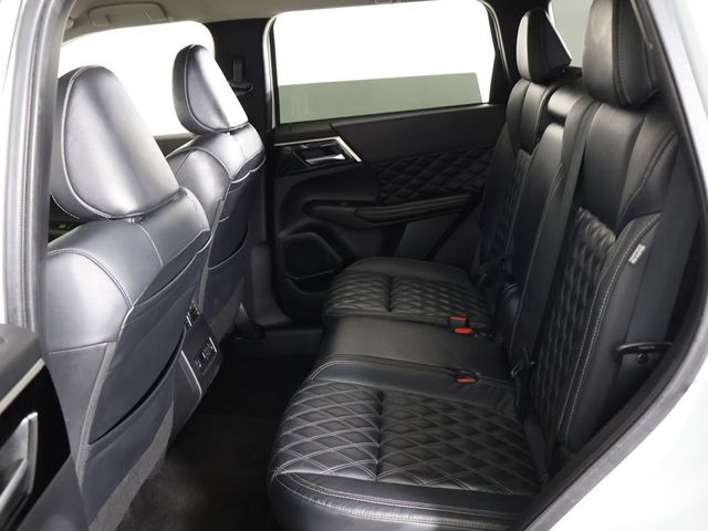 2022 Mitsubishi Outlander SEL - 23034550 - 36