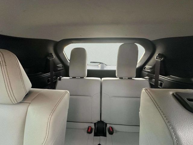 2022 Mitsubishi Outlander SEL AWD 4dr SUV - 23000575 - 13