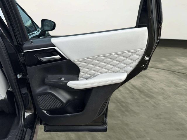 2022 Mitsubishi Outlander SEL AWD 4dr SUV - 23000575 - 16