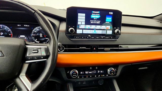 2022 Mitsubishi Outlander SEL S-AWC w/ Power Panoramic Sunroof, Bose Premium Sound & HUD - 23002134 - 17