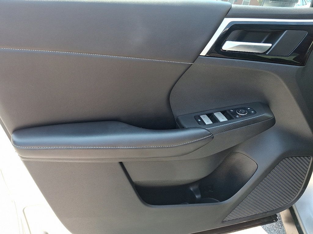 2022 Mitsubishi Outlander SE S-AWC photo 12