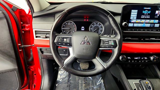 2022 Mitsubishi Outlander SE with Black Out Appearance Package - 22969721 - 12