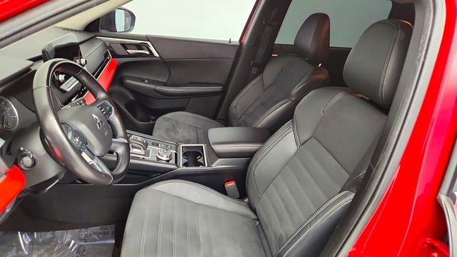 2022 Mitsubishi Outlander SE with Black Out Appearance Package - 22969721 - 19