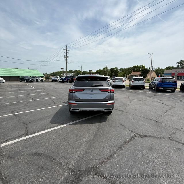 2022 Mitsubishi Outlander PHEV SEL S-AWC W/NAVIAGTION, LEATHER, APPLE CARPLAY - 23045515 - 13