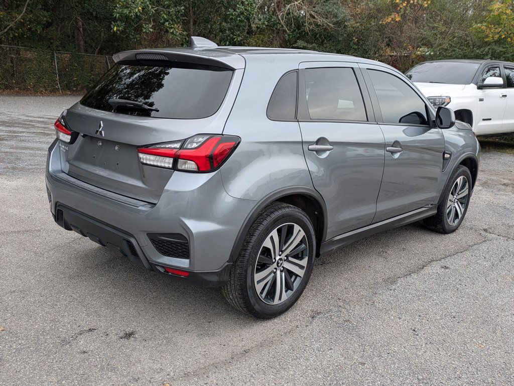 2022 Mitsubishi Outlander Sport photo 2