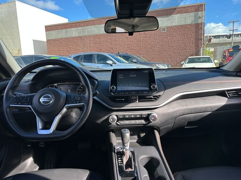 2022 Nissan Altima 2.0 SR Sedan - 23039210 - 13