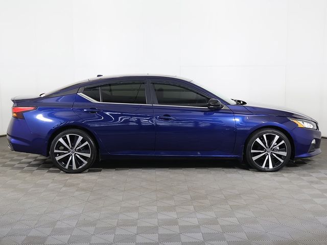 2022 Nissan Altima 2.0 SR Sedan - 22913812 - 16