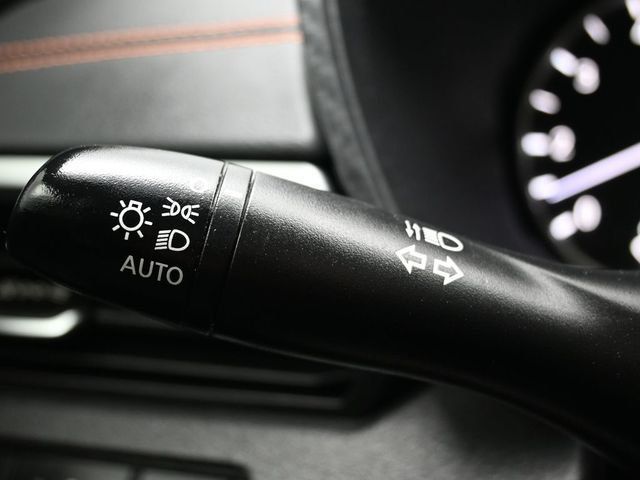 2022 Nissan Altima 2.0 SR Sedan - 22993510 - 19