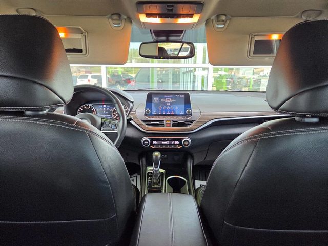 2022 Nissan Altima 2.5 Platinum AWD Sedan - 22876333 - 30