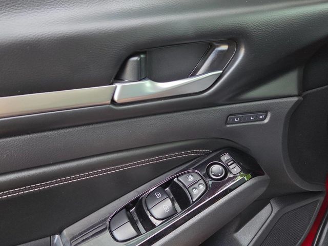 2022 Nissan Altima 2.5 Platinum AWD Sedan - 22876333 - 39