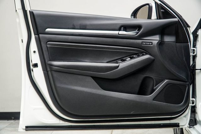 2022 Nissan Altima 2.5 Platinum AWD Sedan - 22992409 - 28