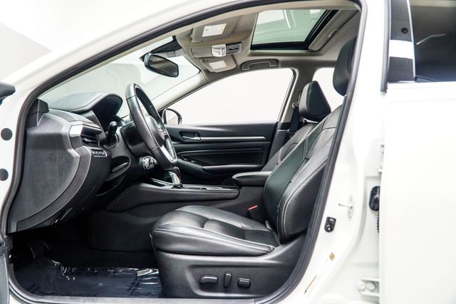 2022 Nissan Altima 2.5 Platinum AWD Sedan - 22992409 - 31