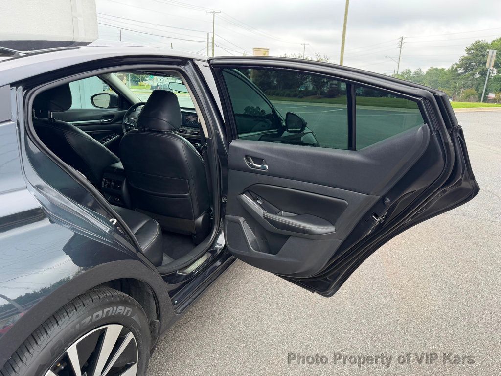 2022 Nissan Altima 2.5 SL Sedan - 23034713 - 13