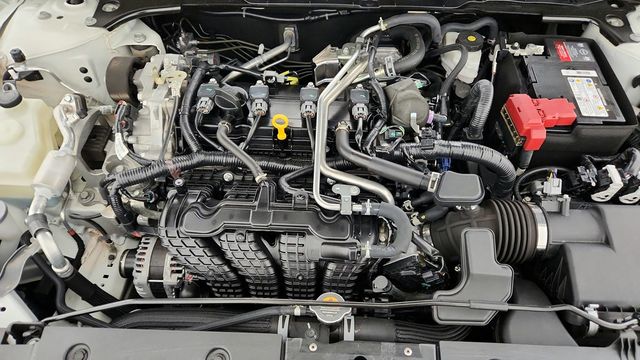 2022 Nissan Altima 2.5 SL Sedan with Rear Spoiler and Illuminated Kick Plates - 22951234 - 27