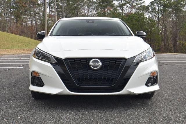 2022 Nissan Altima SR photo 6