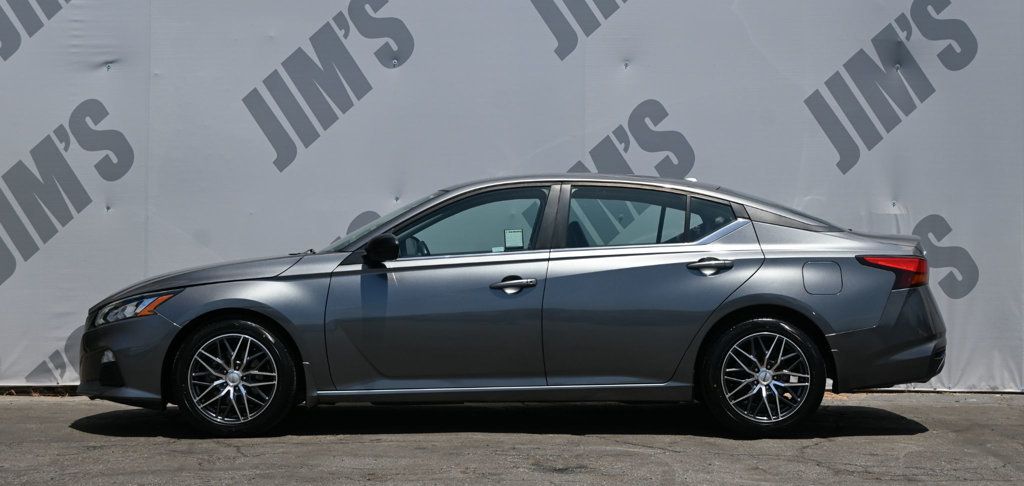 Nissan Altima photo 8