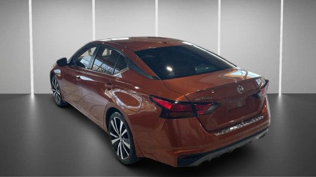 2022 Nissan Altima 2.5 SR Sedan - 23001183 - 6