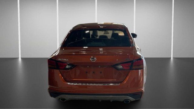 2022 Nissan Altima 2.5 SR Sedan - 23001183 - 7