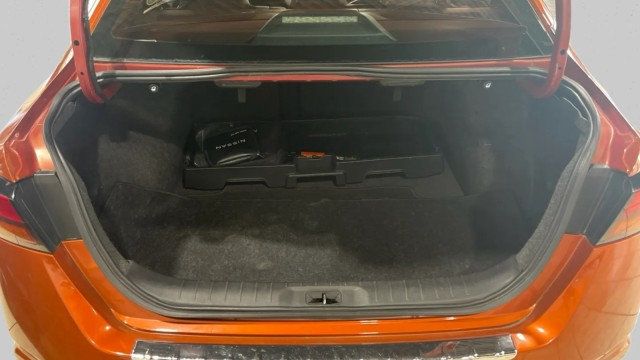 2022 Nissan Altima 2.5 SR Sedan - 23001183 - 8