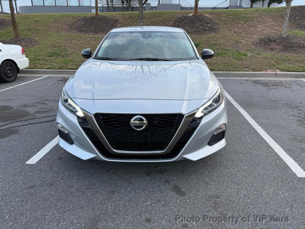2022 Nissan Altima 2.5 SR Sedan - 23000630 - 1