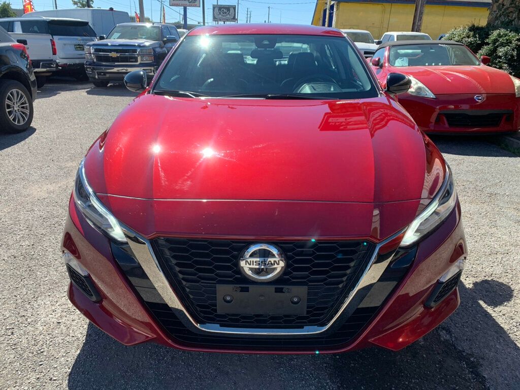 2022 Nissan Altima 2.5 SR photo 3