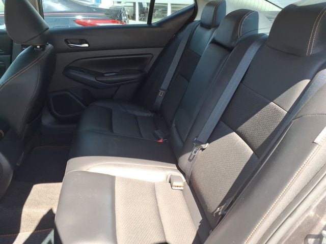 2022 Nissan Altima 2.5 SR Sedan - 23078274 - 13