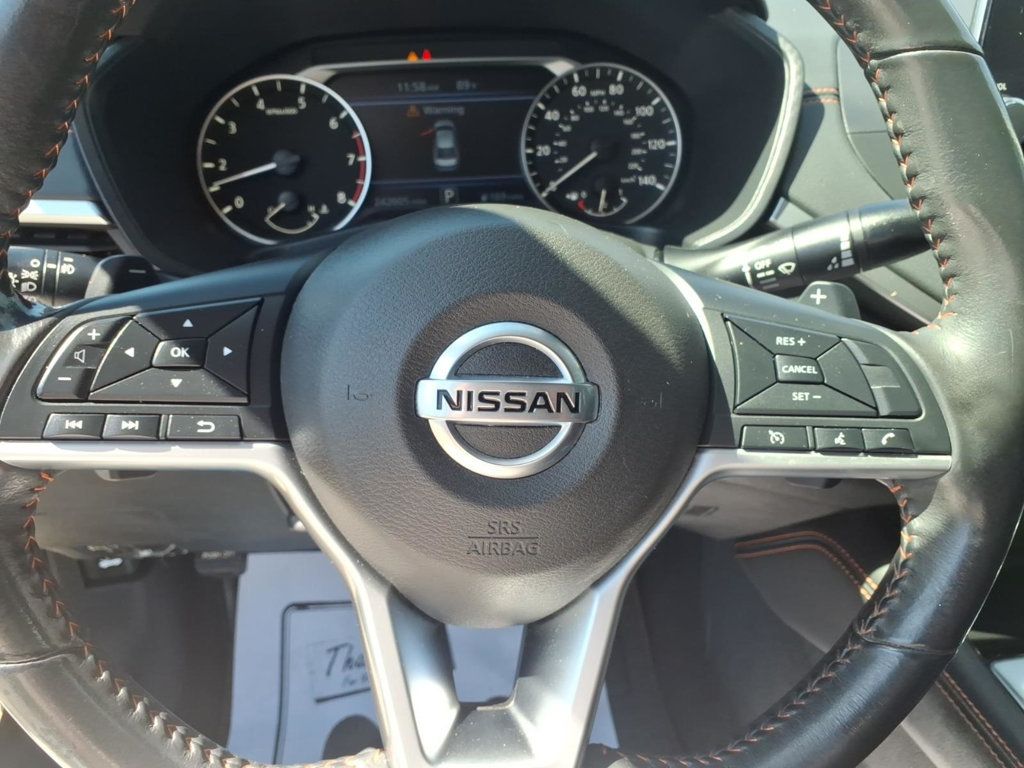 Nissan Altima photo 7