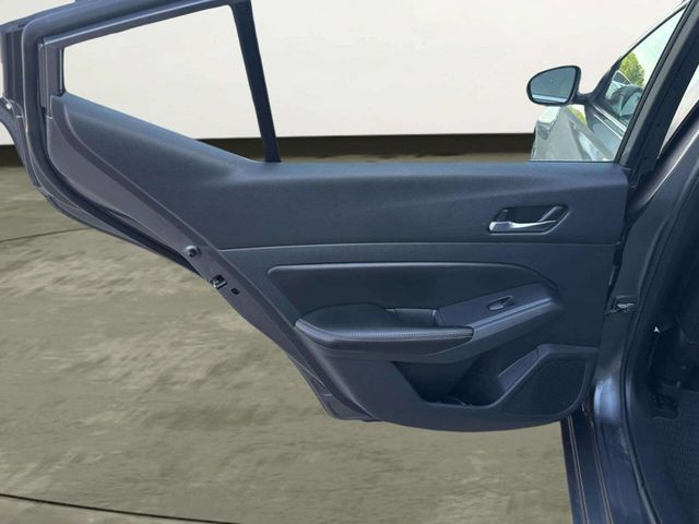 2022 Nissan Altima 2.5 SR Sedan - 23036773 - 11