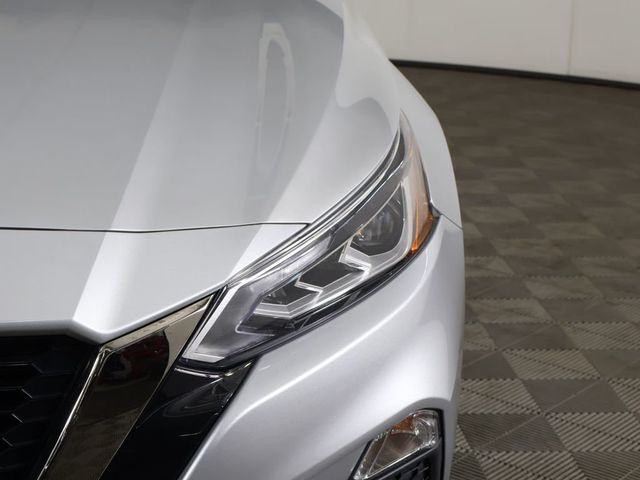 2022 Nissan Altima 2.5 SR Sedan - 23081502 - 10