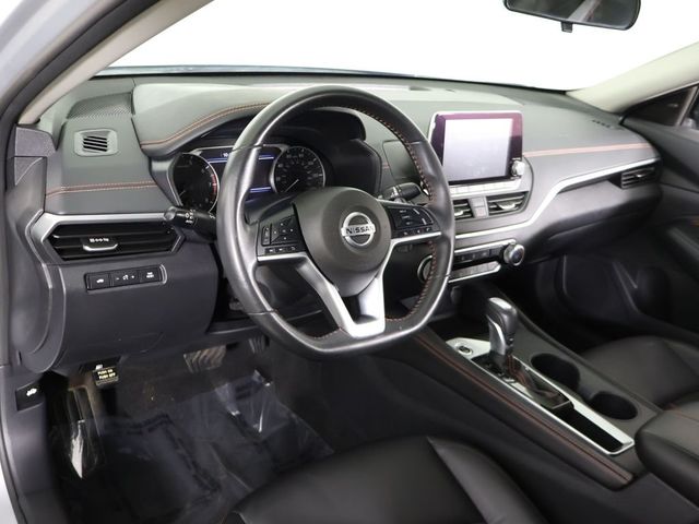 2022 Nissan Altima 2.5 SR Sedan - 23081502 - 22