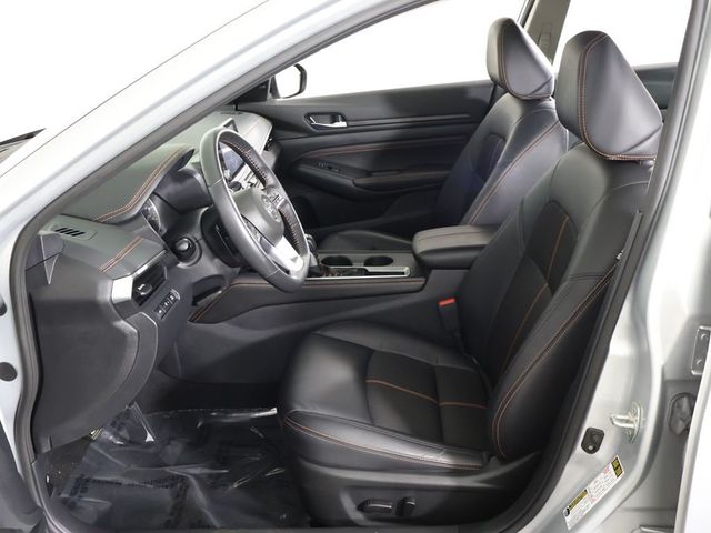 2022 Nissan Altima 2.5 SR Sedan - 23081502 - 24
