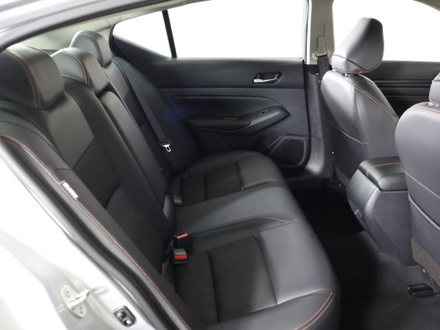2022 Nissan Altima 2.5 SR Sedan - 23081502 - 30
