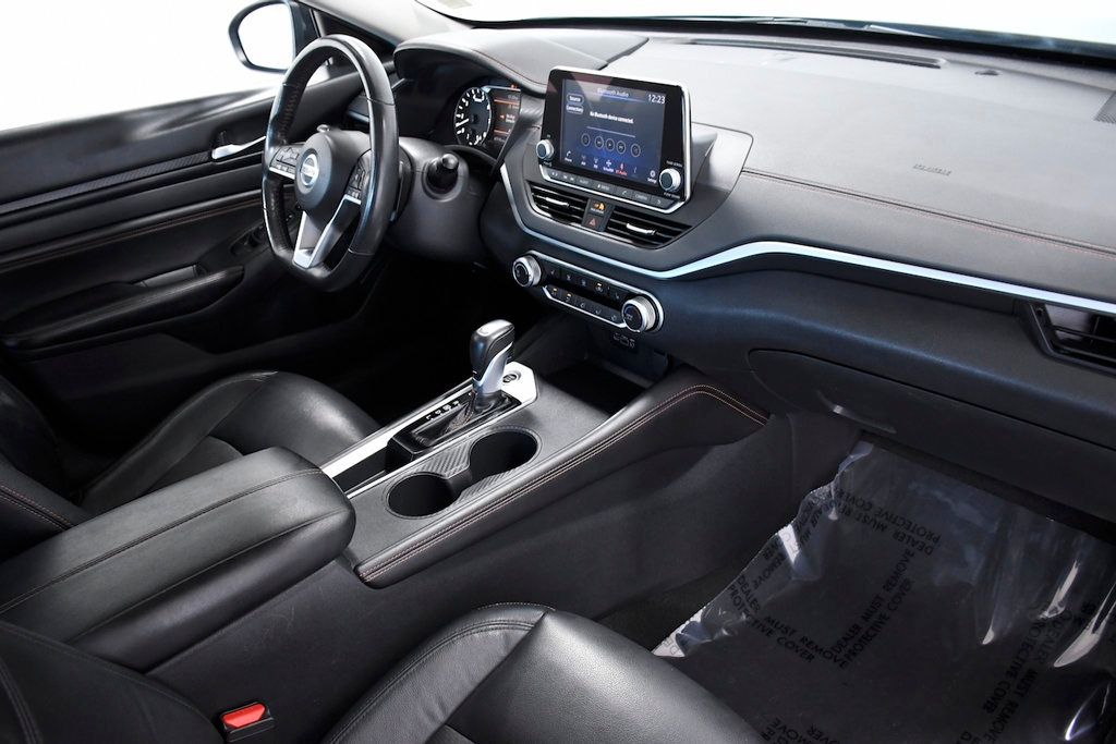 2022 Nissan Altima 2.5 SR Sedan - 22786360 - 16