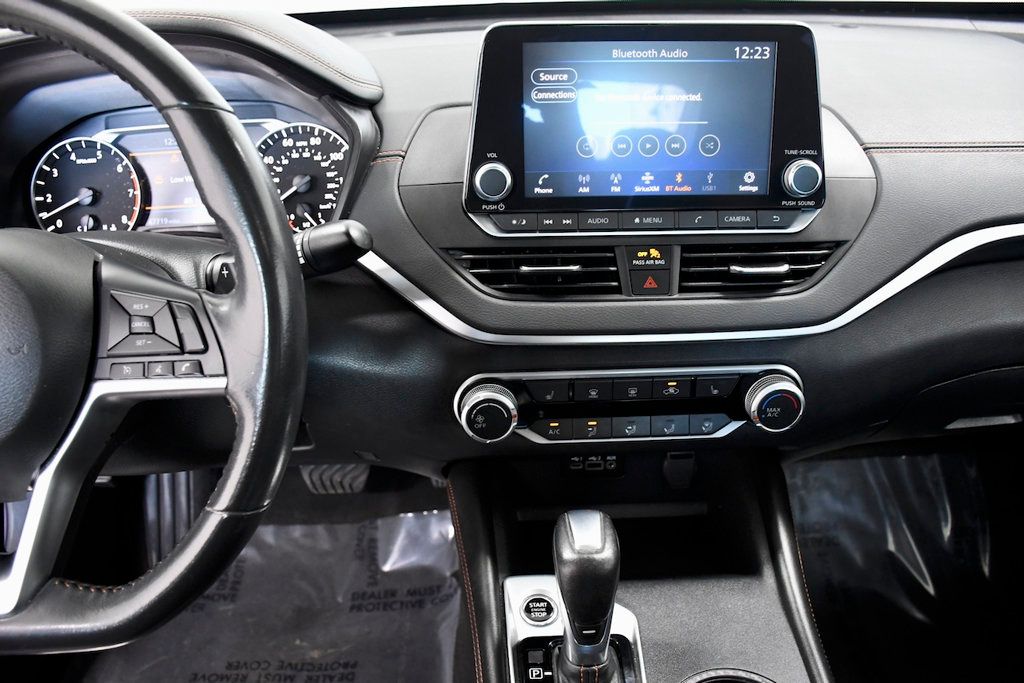2022 Nissan Altima 2.5 SR Sedan - 22786360 - 23