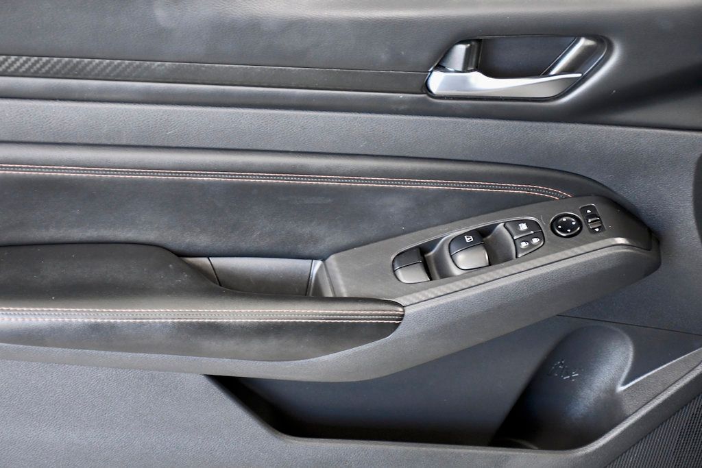2022 Nissan Altima 2.5 SR Sedan - 22786360 - 8