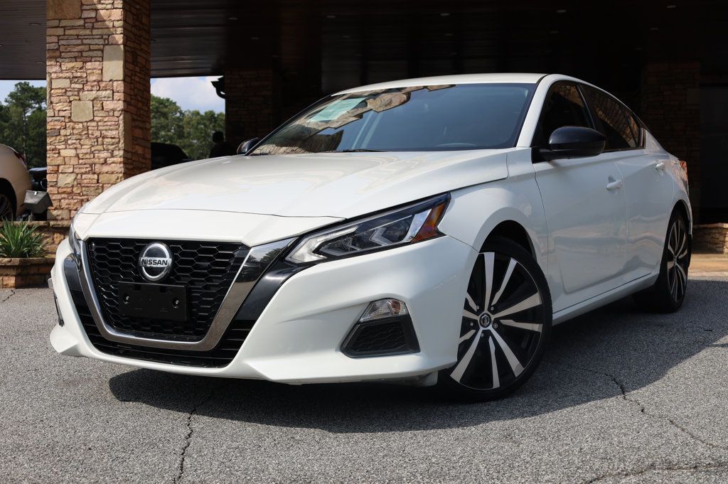 2022 Nissan Altima 2.5 SR photo 2